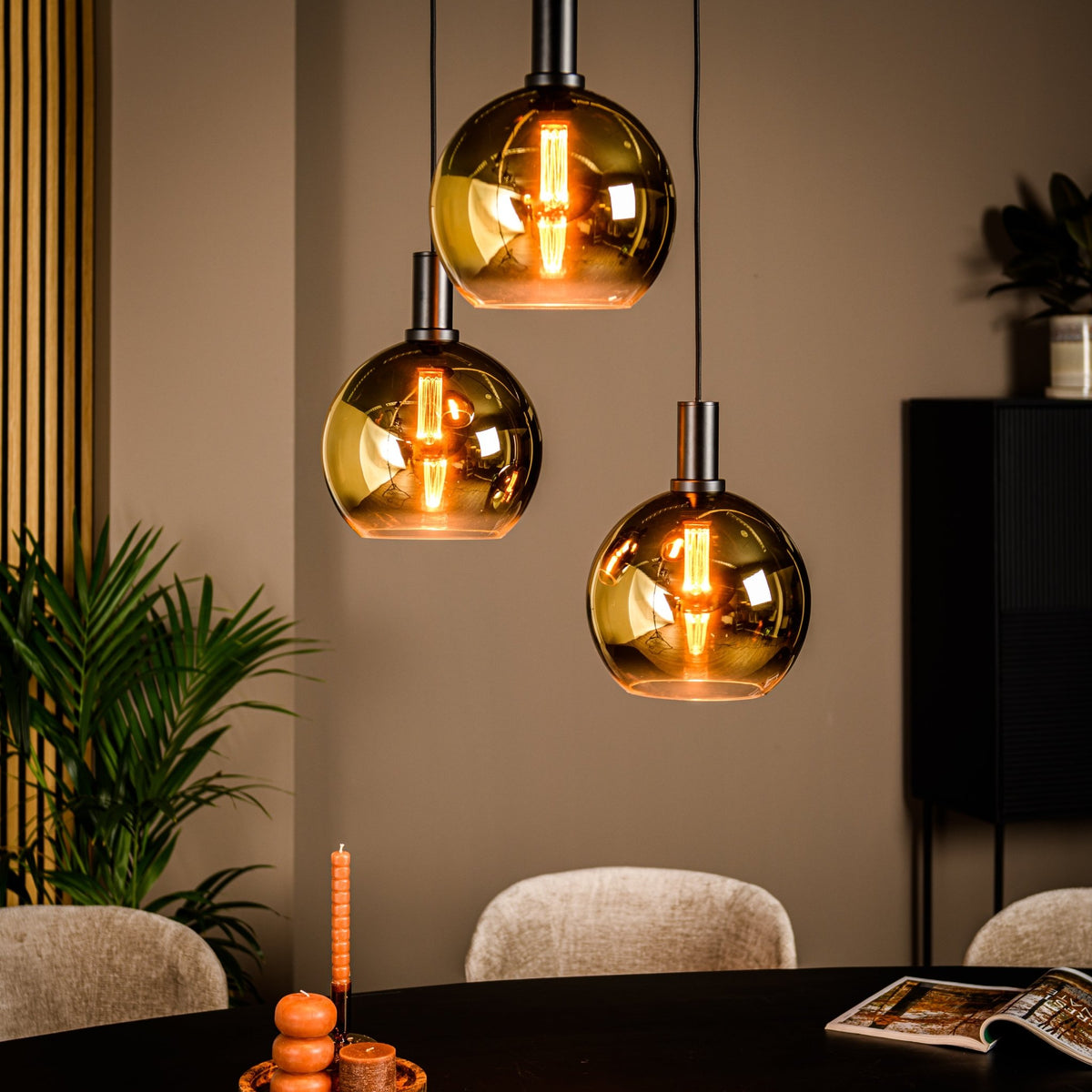 Hanglampen - Hanglamp Nala 3 - lichts getrapt glas goud - Dimehouse