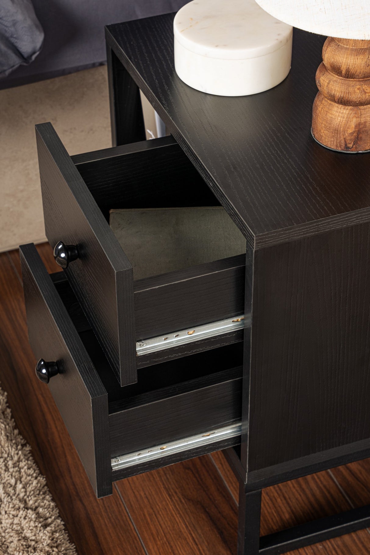 Comodino in melaminico nero Pulsar