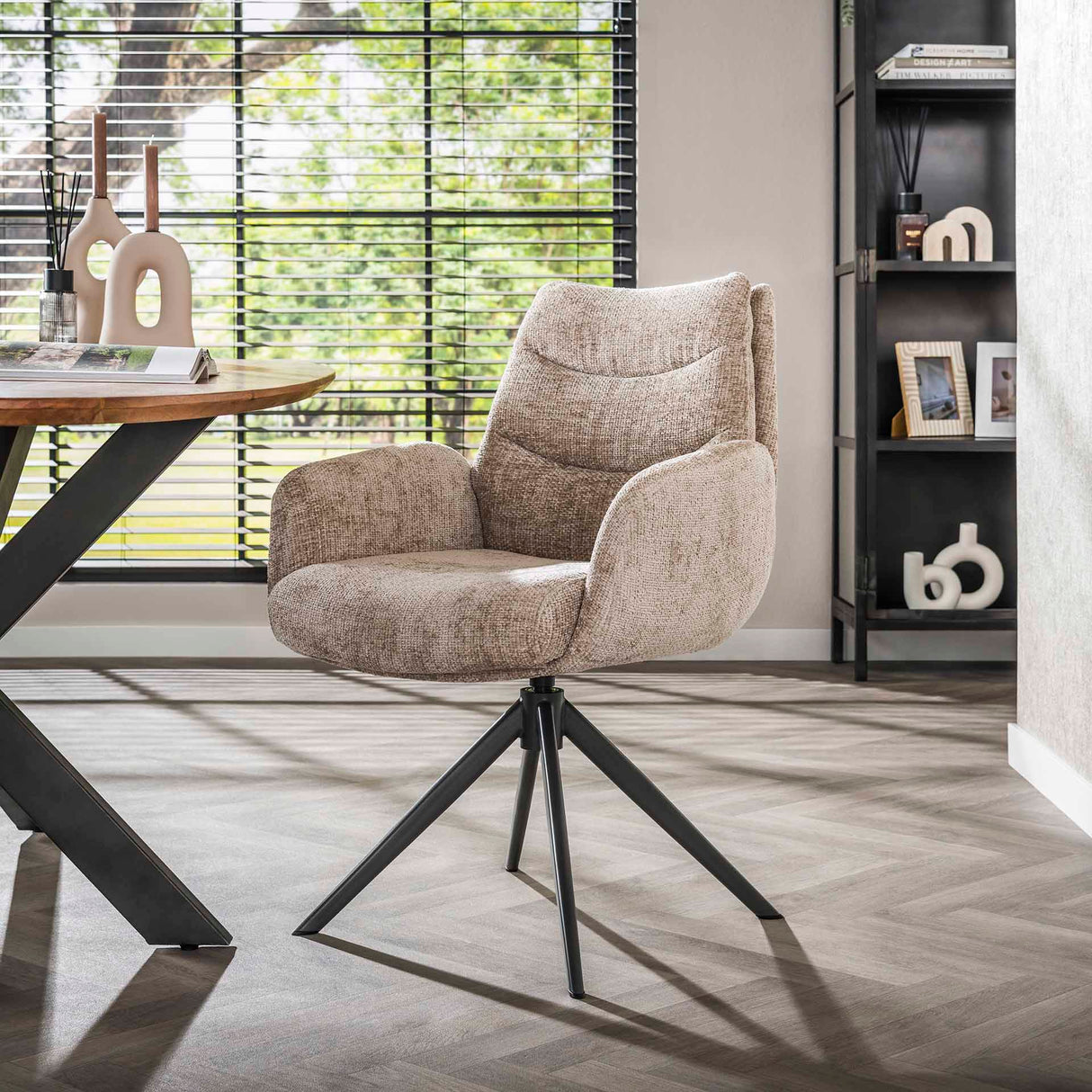 Eetkamerstoelen - Eetkamerstoel Elite Zand Chenille Stof Rich Draaibaar - Dimehouse