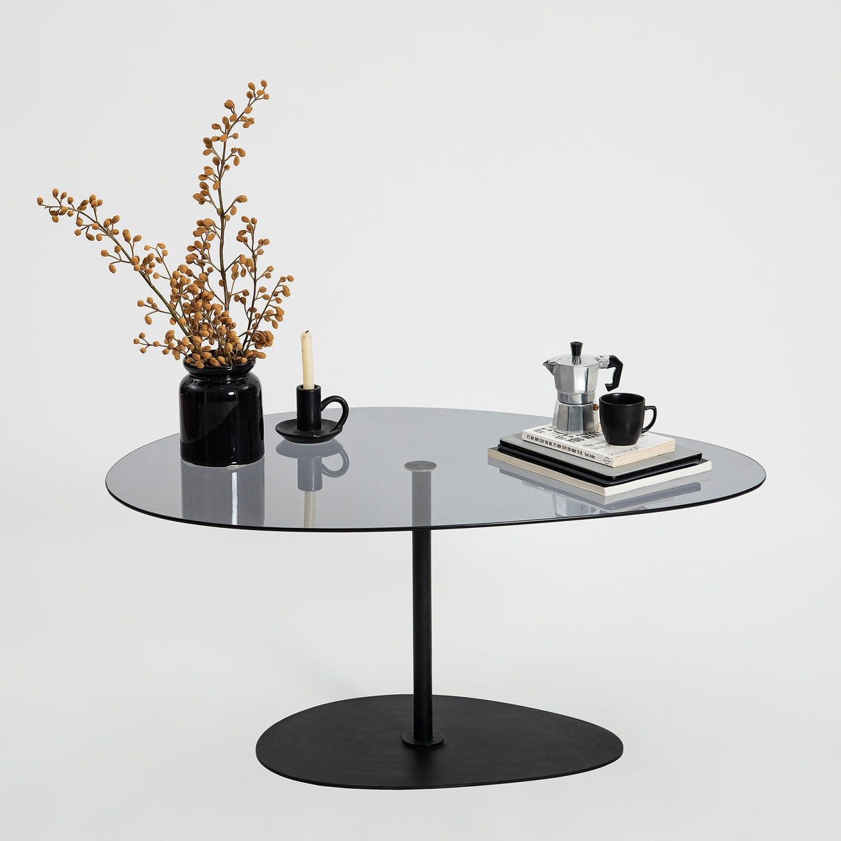 Tavolino da caffè dal design organico in vetro colorato Torpo - Struttura in metallo nero