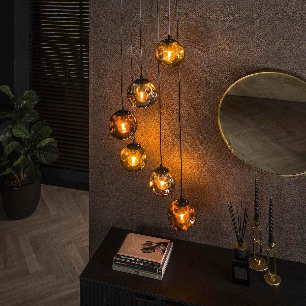 Lampada a sospensione Ada 6 luci a gradini in vetro colorato