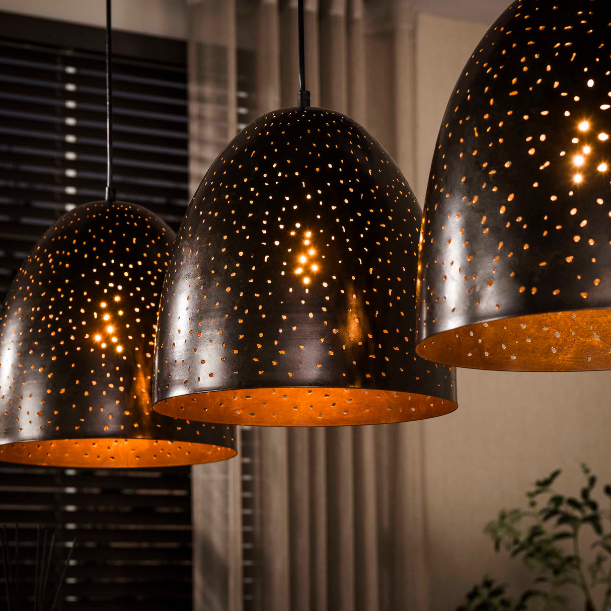 Lampada a sospensione industriale Kylian a 3 luci in metallo nero