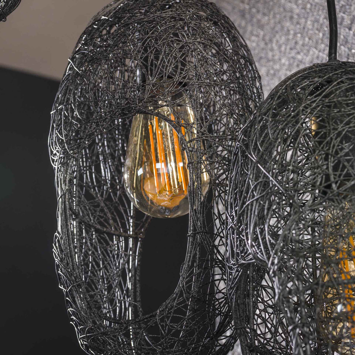 Hanglampen - Hanglamp Debra 5 - lichts getrapt metaal zwart - Dimehouse