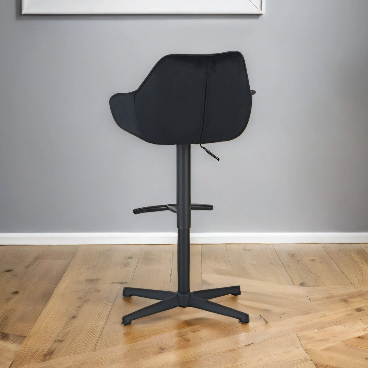 Sgabello da bar Venom in velluto nero - Sedia da bar girevole regolabile con braccioli