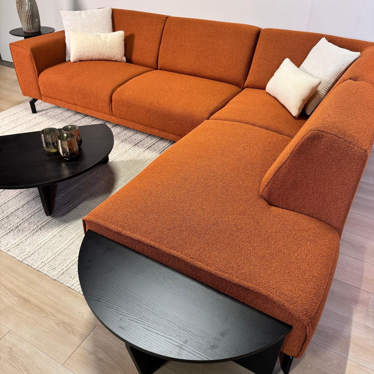 Tavolino rotondo in melamina nera a gradini 85 cm Orin