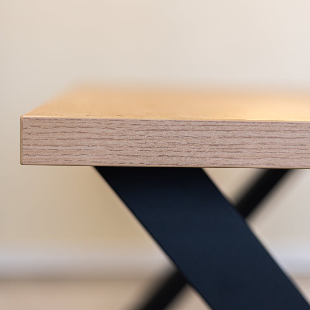 Eettafels - Eettafel Lenzo Rustiek Eiken - Zwarte X - poot - Dimehouse