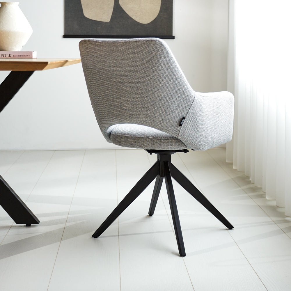 Sedia per sala da pranzo Sid Dimehouse Grigio LxPxH 59x56x53 Tessuto Foto atmosferica diagonale vista posteriore