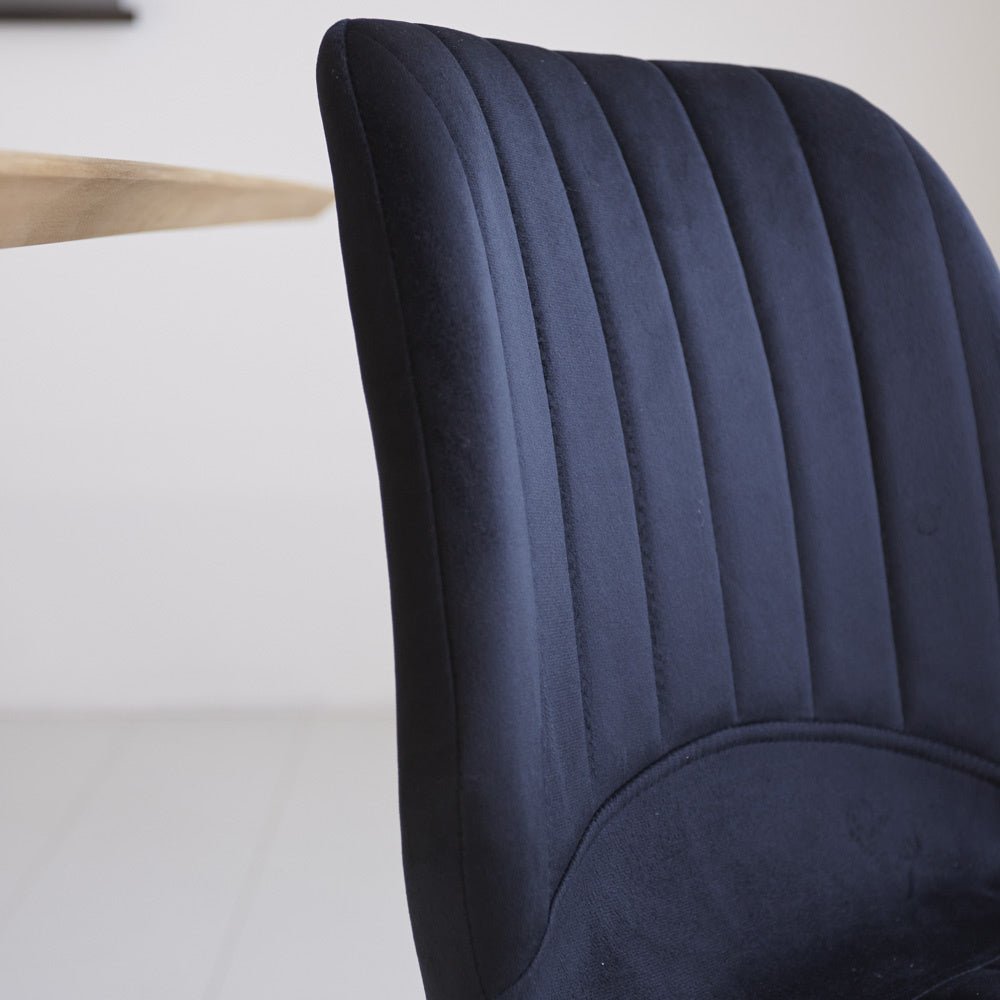 Sedia per sala da pranzo Beau velluto Dimehouse Nero LxPxH 71x67x49 Tessuto Dettaglio fotografico atmosferico