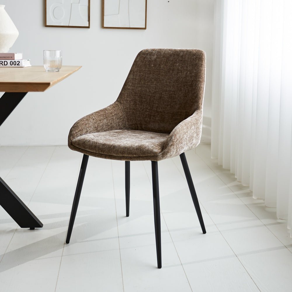 Sedia per sala da pranzo Elle Dimehouse Taupe LxWxH 64x61x56 Tessuto Atmosferica foto diagonale vista frontale