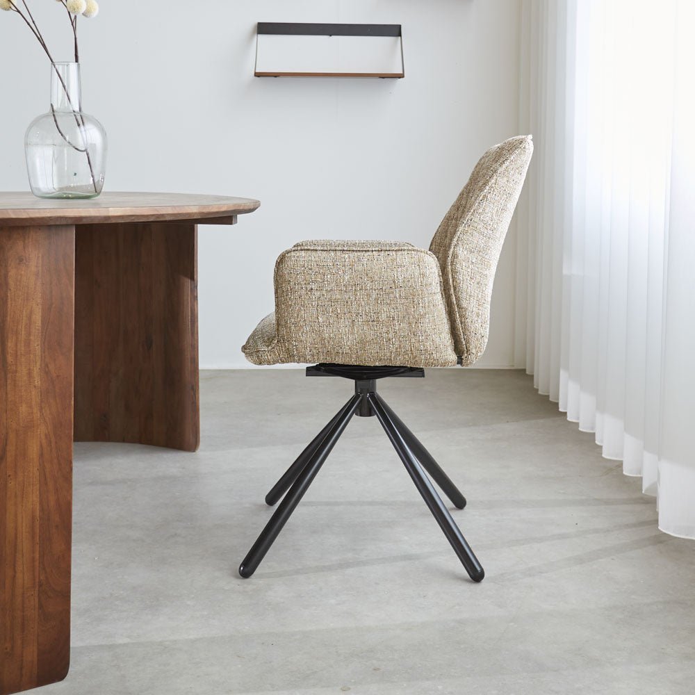 Sedia per sala da pranzo Novan in ciniglia Dimehouse Beige LxWxH 71x64x56 Tessuto Foto atmosferica vista laterale