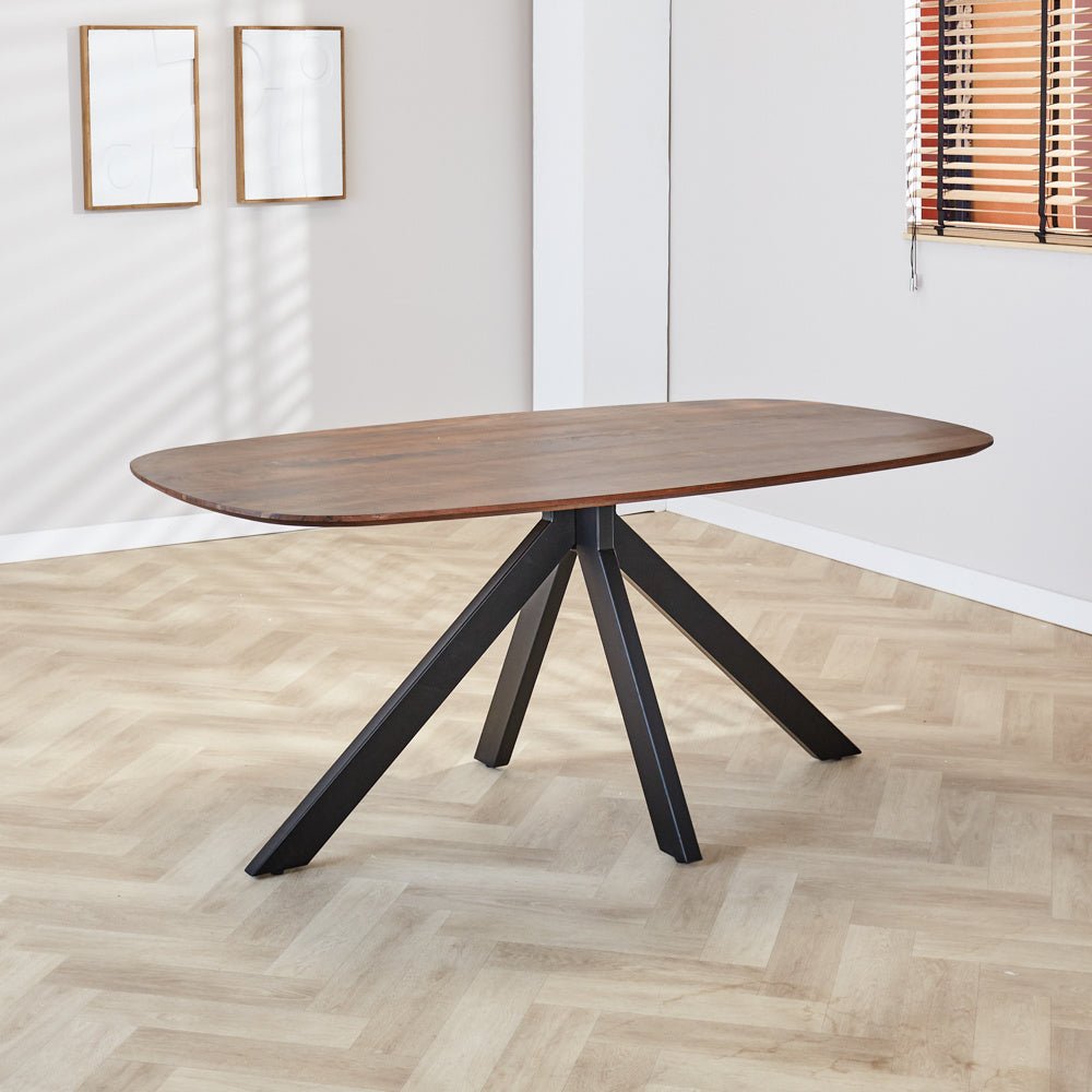 Tavolo da pranzo Parigi Dimehouse Marrone LxPxH 165x105x8 Legno di acacia Foto suggestiva vista diagonale frontale