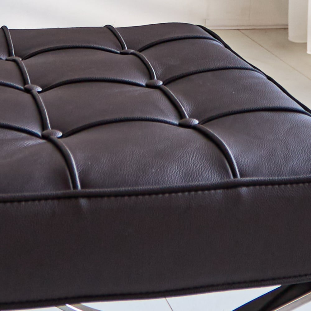 Poggiapiedi Expo Premium Dimehouse Nero LxPxA 63x62x36 Campione colore foto Atmosphere in pelle