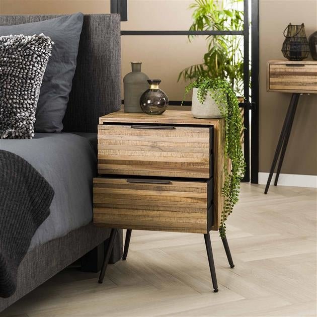 Comodino Sven DH Interior Weathered LxLxH 64x49x34 Teak Foto atmosferica vista frontale diagonale