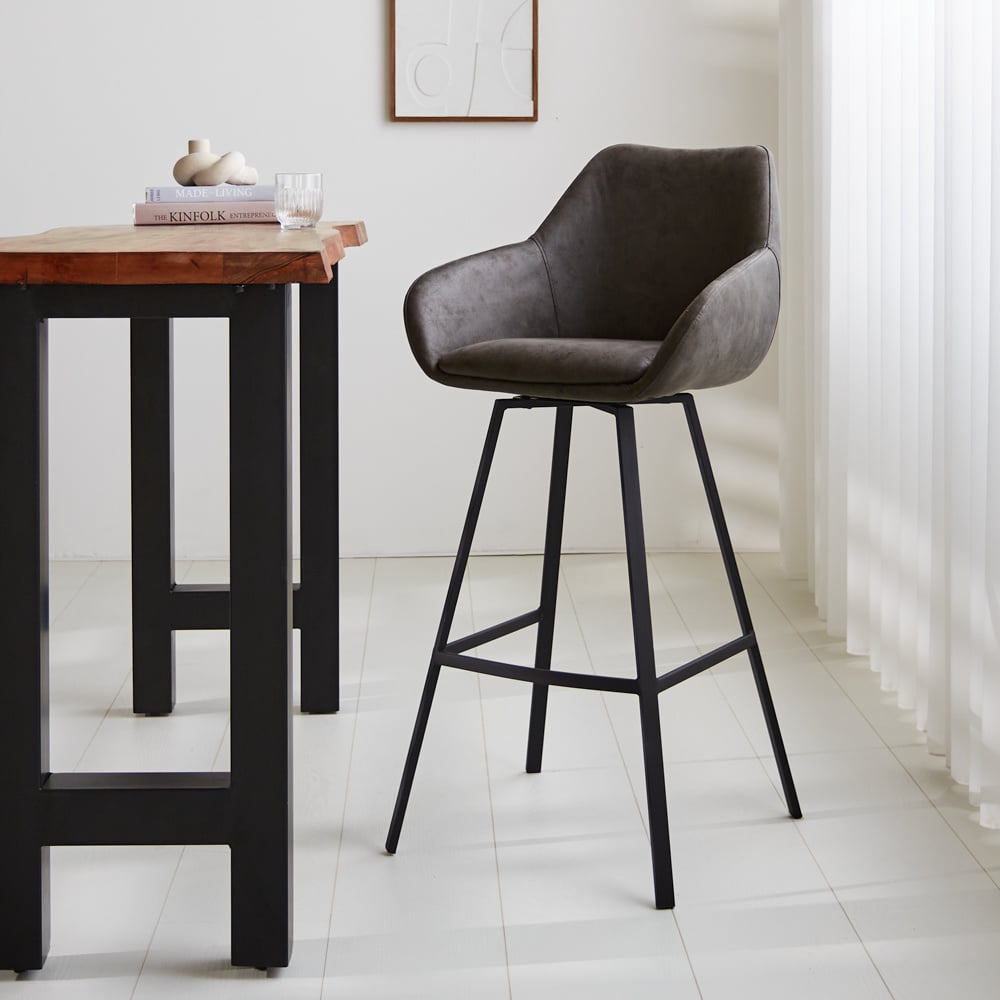Sgabello bar Elise Ecopelle Dimehouse Antracite LxLxH 88x61x54 Ecopelle Foto atmosferica diagonale vista frontale
