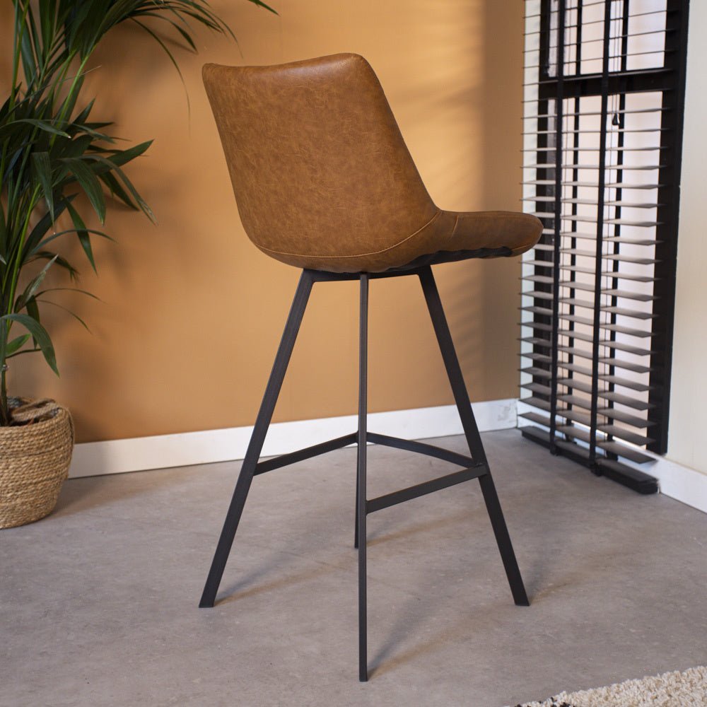 Sgabello Giunone Dimehouse Cognac LxLxH 86x56x56 Ecopelle Atmosferica foto diagonale vista posteriore