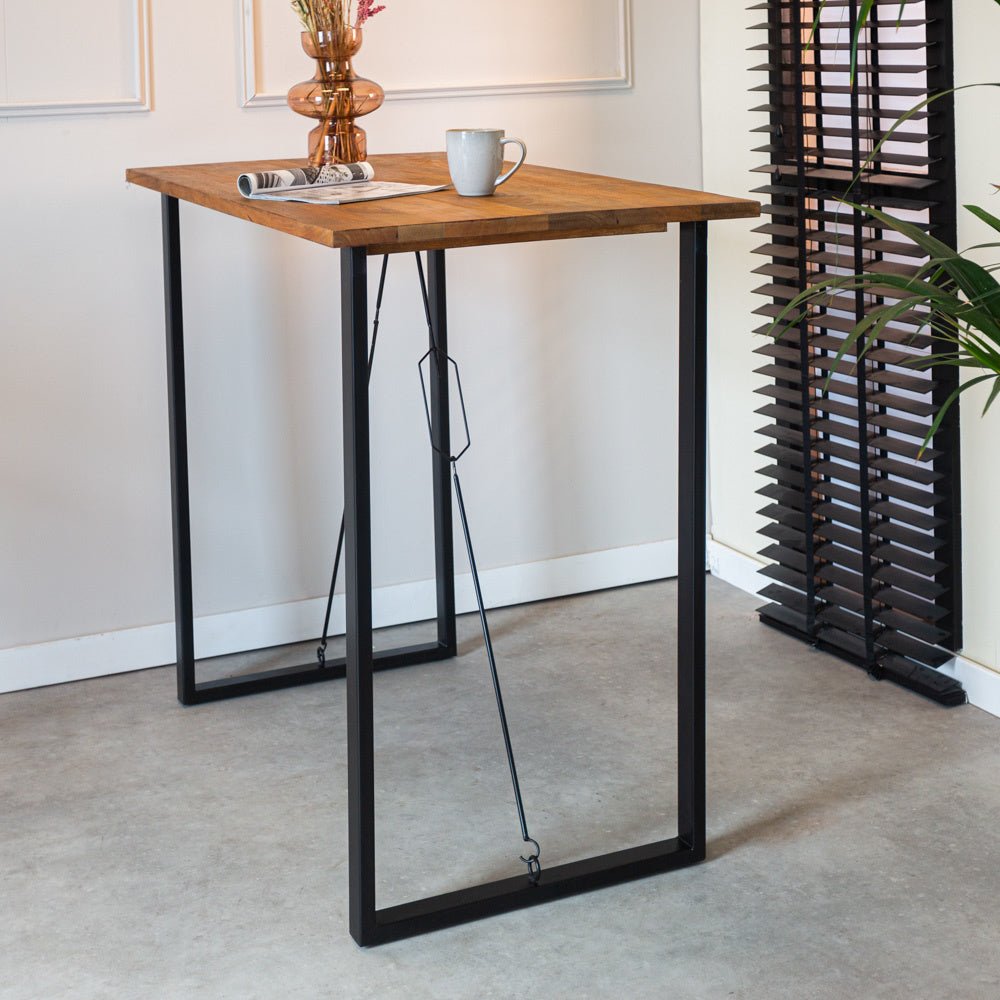 Tavolo da bar Las Vegas Dimehouse Marrone LxPxA 135x75x7 Legno di mango Foto atmosferica vista frontale diagonale