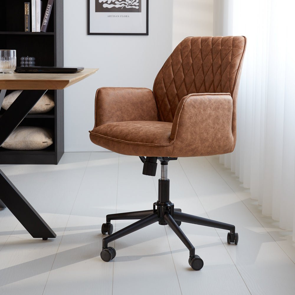 Sedia da ufficio Novan Dimehouse Cognac LxPxH 72x63x58 Tessuto Foto atmosferica vista diagonale frontale