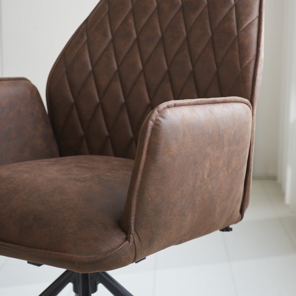 Sedia per sala da pranzo Novan Microfibra Dimehouse Marrone LxPxH 71x64x56 Tessuto Dettaglio fotografico atmosferico