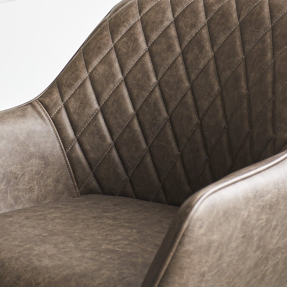 Sedia per sala da pranzo Cara Dimehouse Taupe LxWxH 78x65x57 Ecopelle Dettaglio fotografico atmosferico