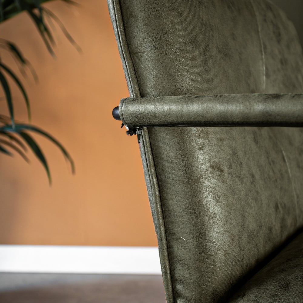 Poltroncina Hailey in ecopelle Dimehouse Verde LxLxH 66x64x37 Ecopelle Atmosferica dettaglio fotografico