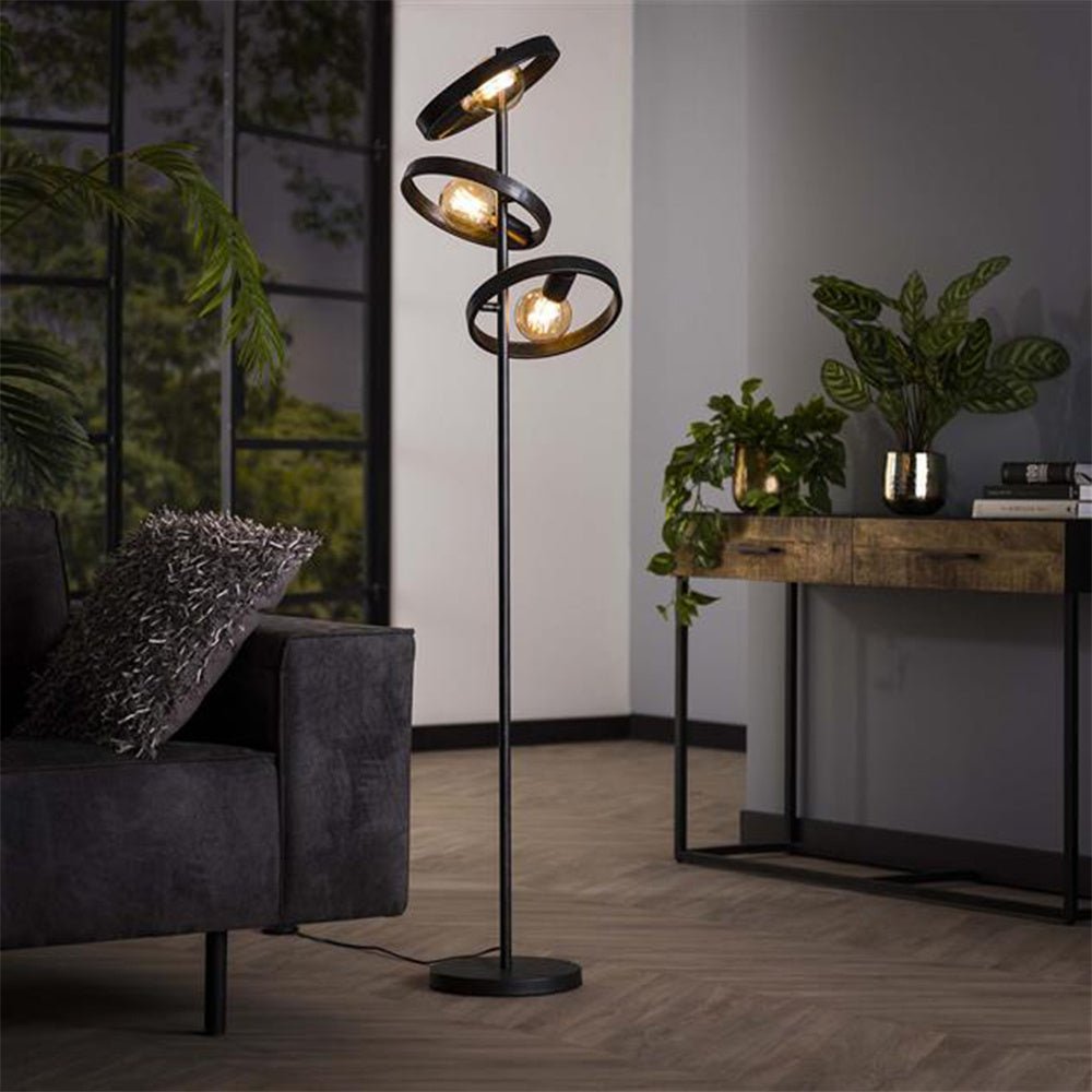 Lampada da terra Otan DH Interior Carbone LxPxH 57x38x26 Metallo Foto atmosferica vista frontale diagonale