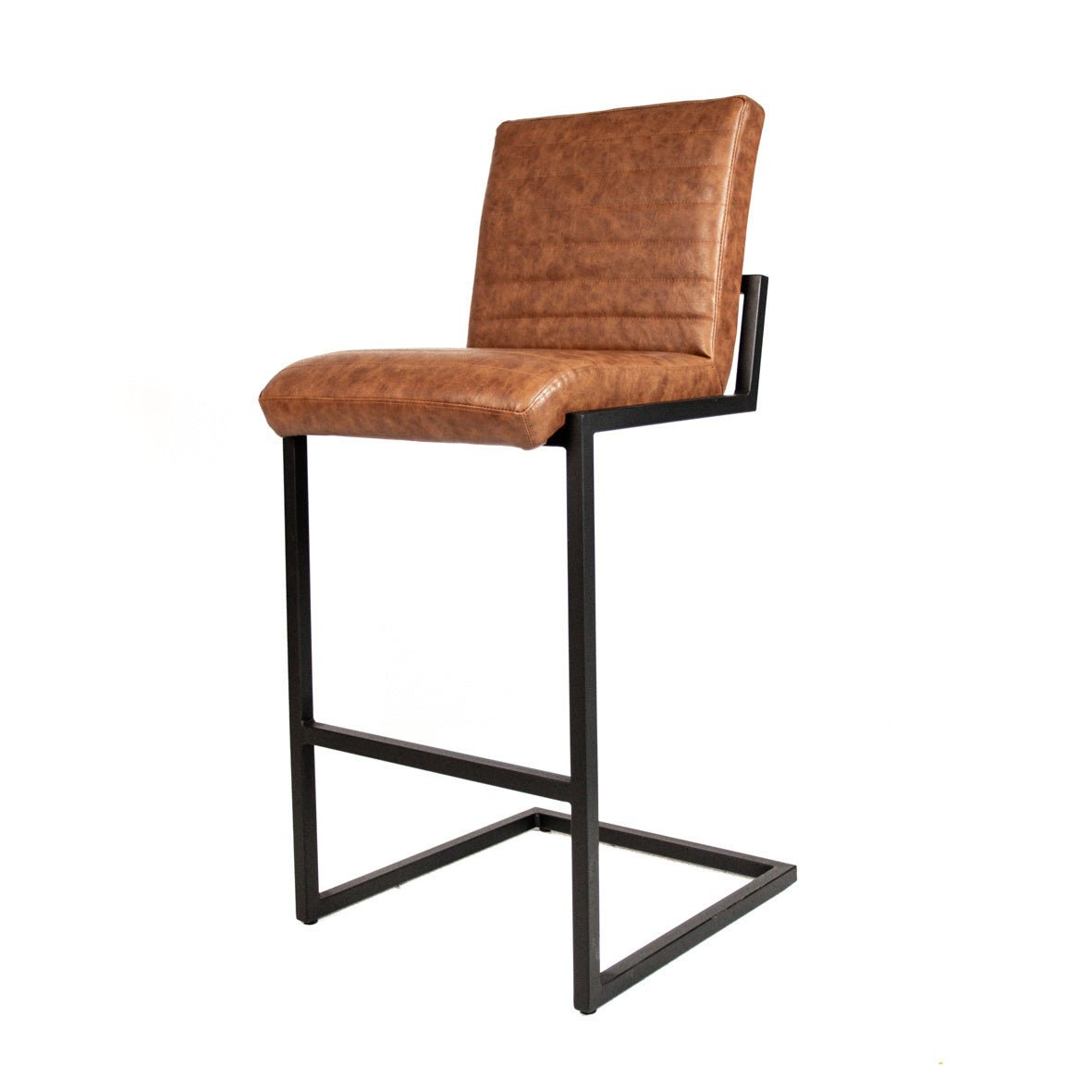 Sgabello Kuba Dimehouse Cognac LxPxH 72x69x54 Ecopelle Foto bianca vista diagonale frontale