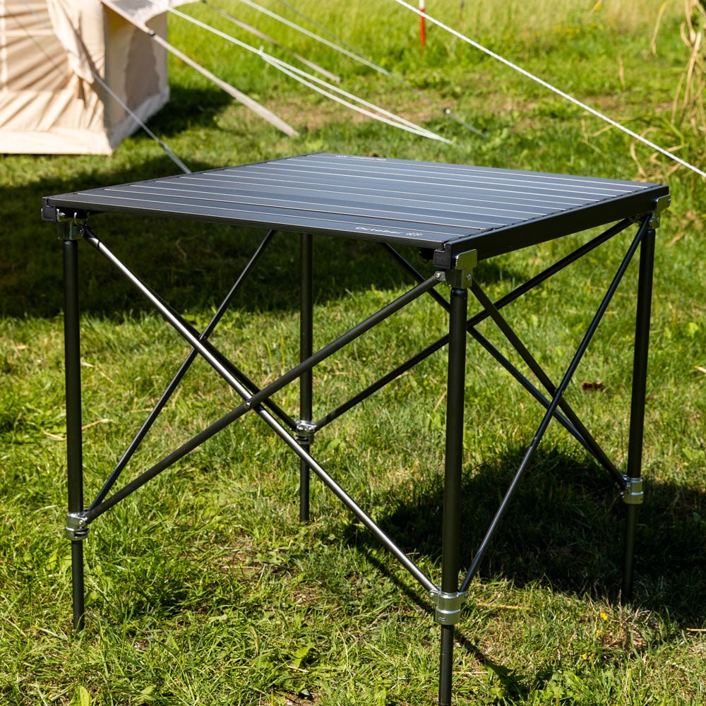 Tavolo da campeggio pieghevole in alluminio 72x65x51 cm Dimehouse Nero LxPxA 81x18x18 Alluminio Foto suggestiva vista diagonale frontale