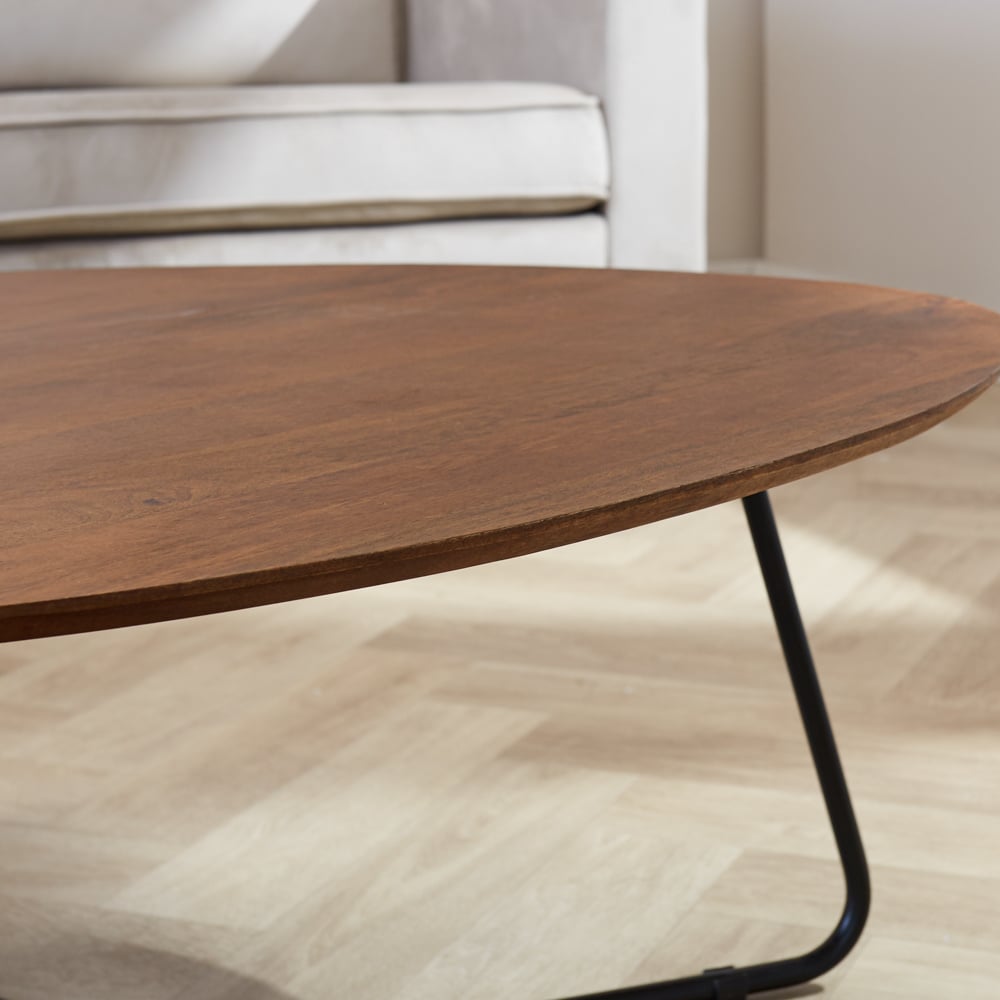 Tavolino Zoë Noce Dimehouse Marrone LxPxH 91x82x23 Legno di mango Dettaglio fotografico atmosferico