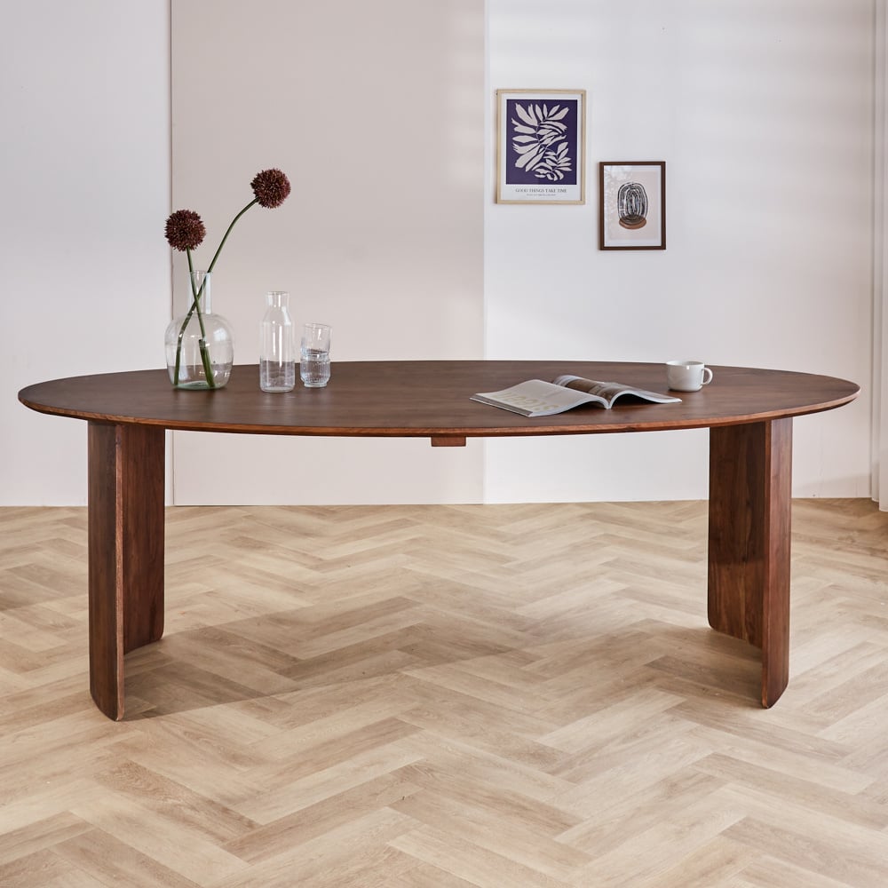 Tavolo da pranzo Yves Finitura Noce Dimehouse Marrone LxPxH 225x115x9 Legno di acacia Foto atmosferica vista frontale
