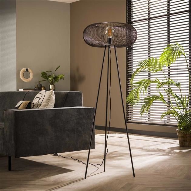 Lampada da terra Jill DH Interior Nero LxLxH 65x53x27 Nichel Foto atmosferica vista frontale diagonale