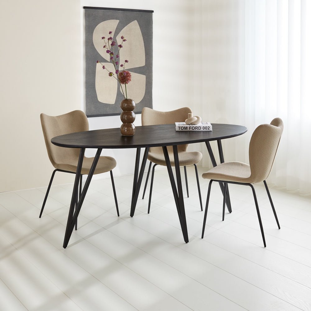 Tavolo da pranzo Cesare Dimehouse Nero LxPxH 178x96x9 Legno di mango Foto atmosferica vista frontale diagonale