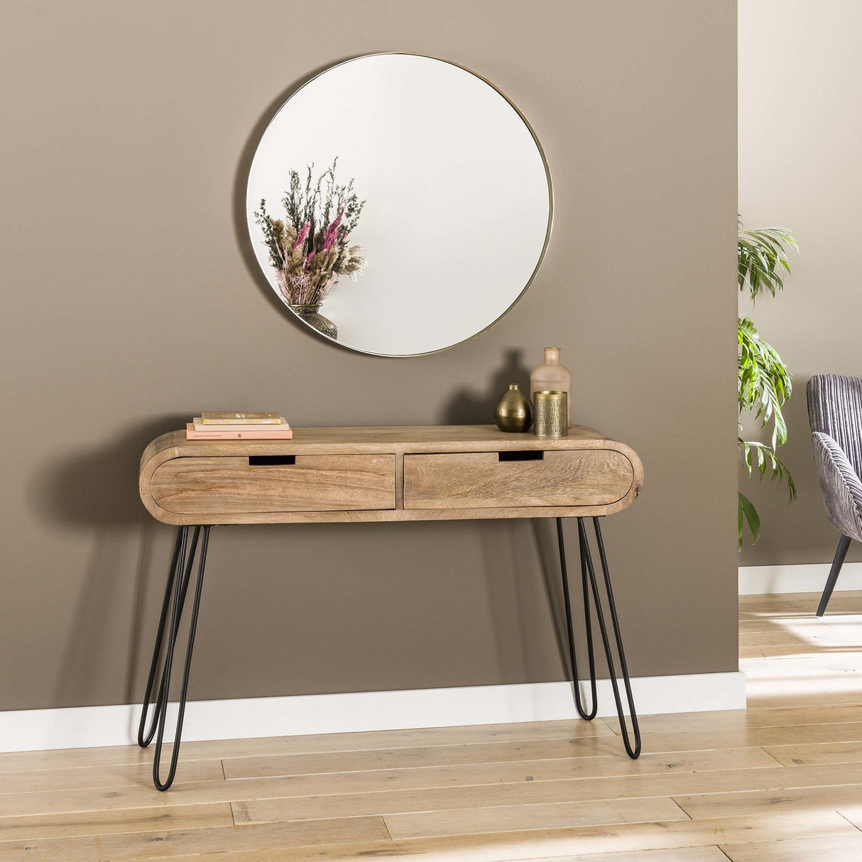 Toeletta Jasmine DH Interior Mango LxPxH 124x35x28 Legno di mango Vista frontale della foto suggestiva