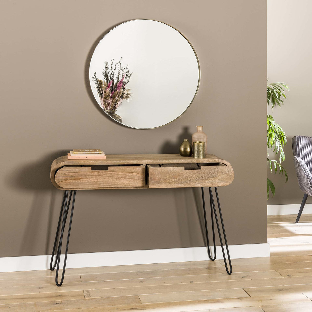Toeletta Jasmine DH Interior Mango LxPxH 124x35x28 Legno di mango Dettaglio fotografico atmosferico