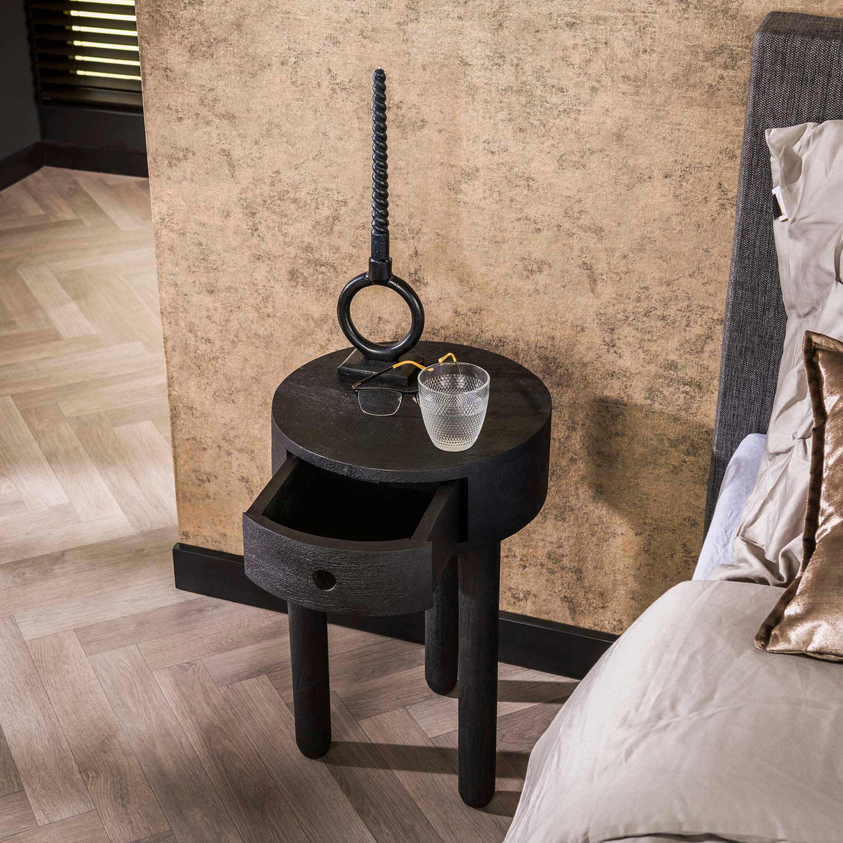 Comodino rotondo Davey Nero Legno di acacia 1 cassetto