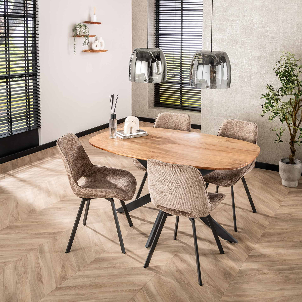 Eettafels - Deens ovale eettafel licht massief acaciahout Tavon 150x90 cm - Dimehouse