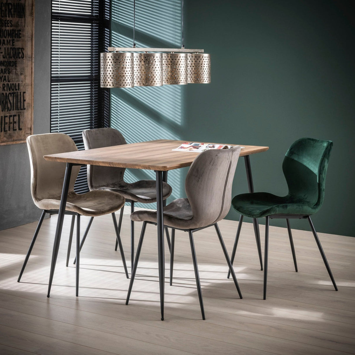 Eetkamerstoelen - Chique Eetkamerstoel Argo Velvet Groen - Zonder Armleuningen - Dimehouse