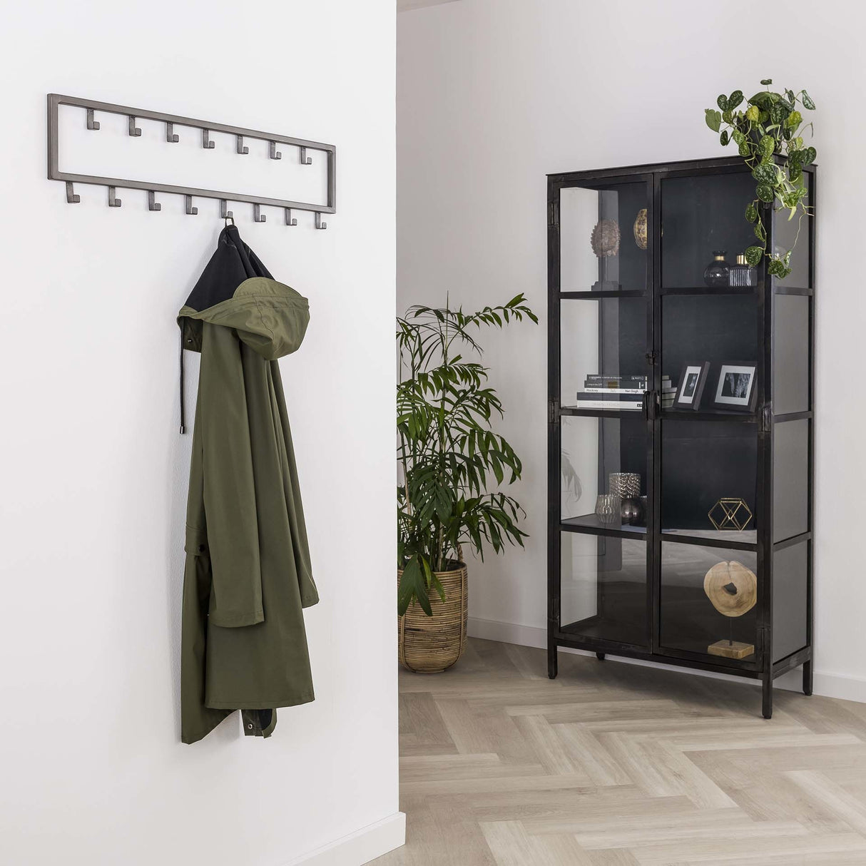 Appendiabiti Milano DH Interior Silver LxWxH 81x23x4 Silver Foto atmosferica vista frontale diagonale