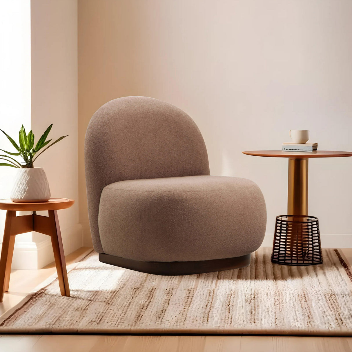 Fauteuils - Japandi fauteuil bruin bouclé organische vorm Tina - Dimehouse