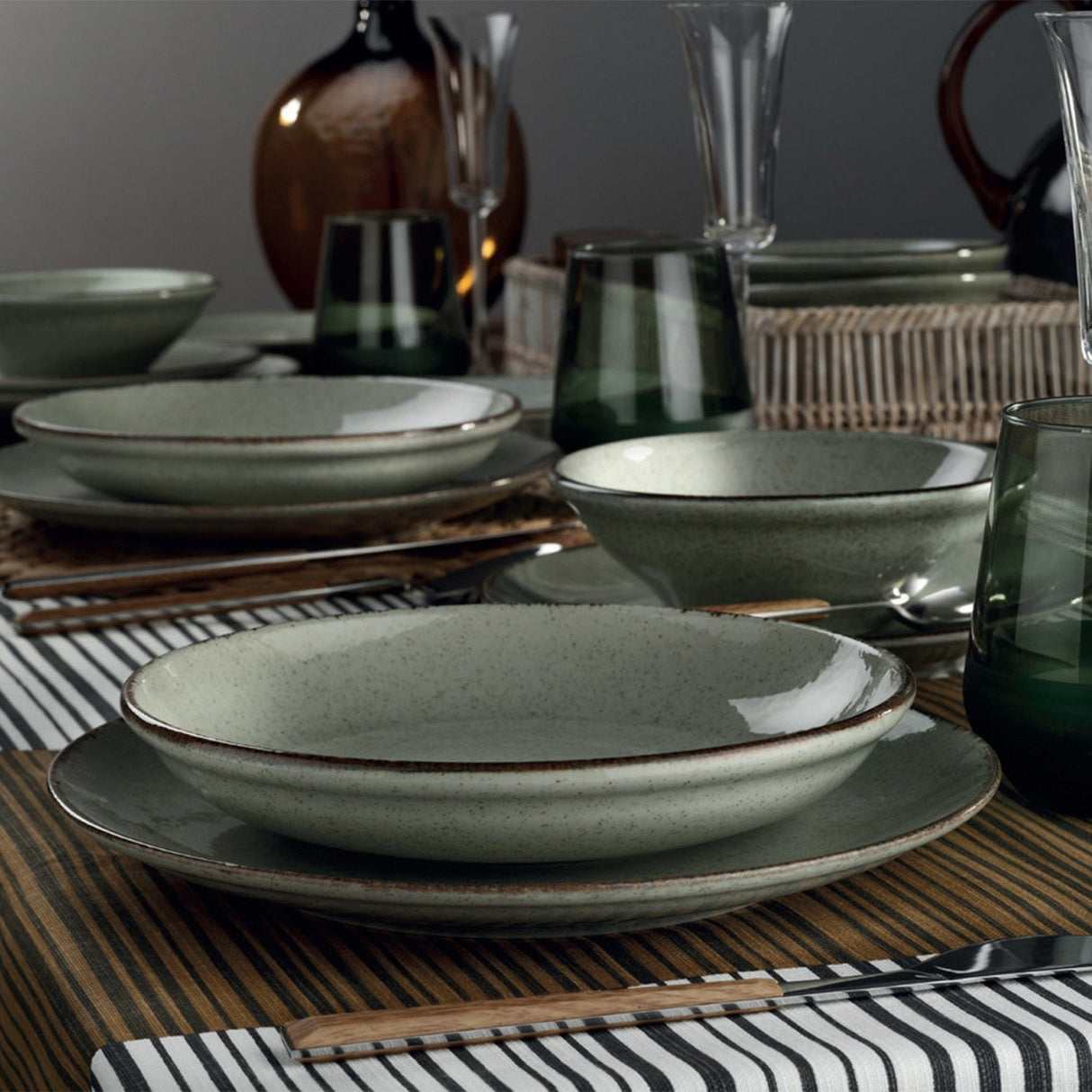 MOD18Y2730P03 Verde 100% PORCELLANA