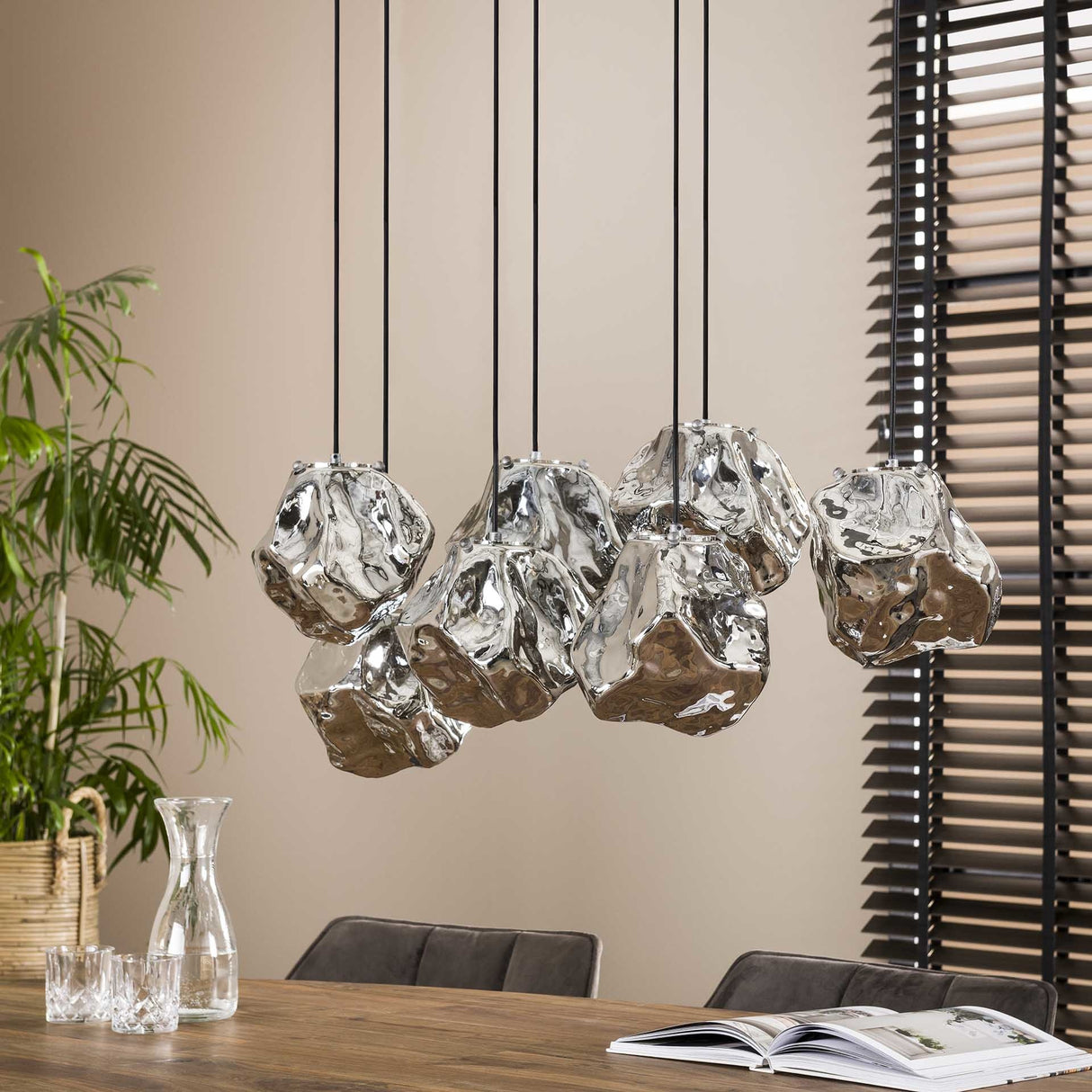 Lampada a sospensione Rocks DH Interior Cromato LxLxH 104x55x36 Vetro Foto atmosferica vista frontale diagonale
