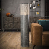 Lampada da terra Eleanor Metal DH Interior Grigio LxPxH 127x29x29 Metallo Foto atmosferica vista frontale diagonale
