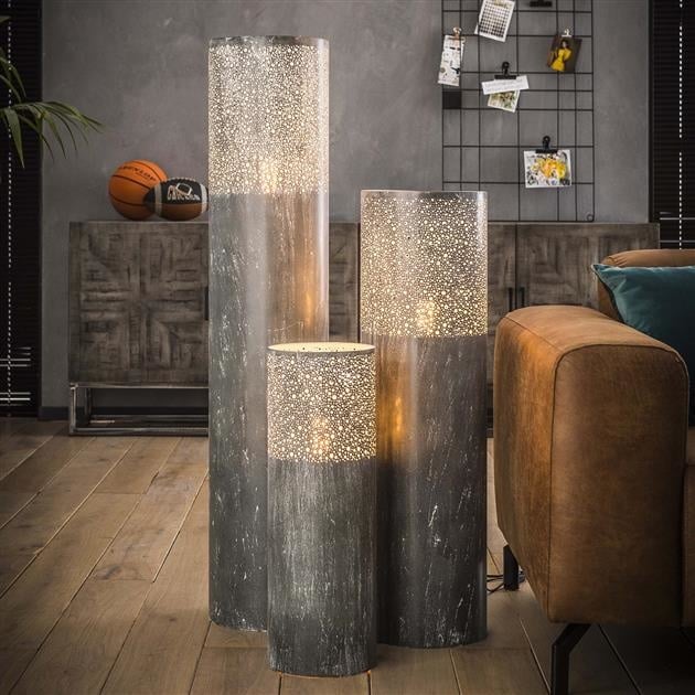 Lampada da terra Eleanor Metal DH Interior Grigio LxPxH 127x29x29 Metallo Foto atmosferica vista frontale diagonale