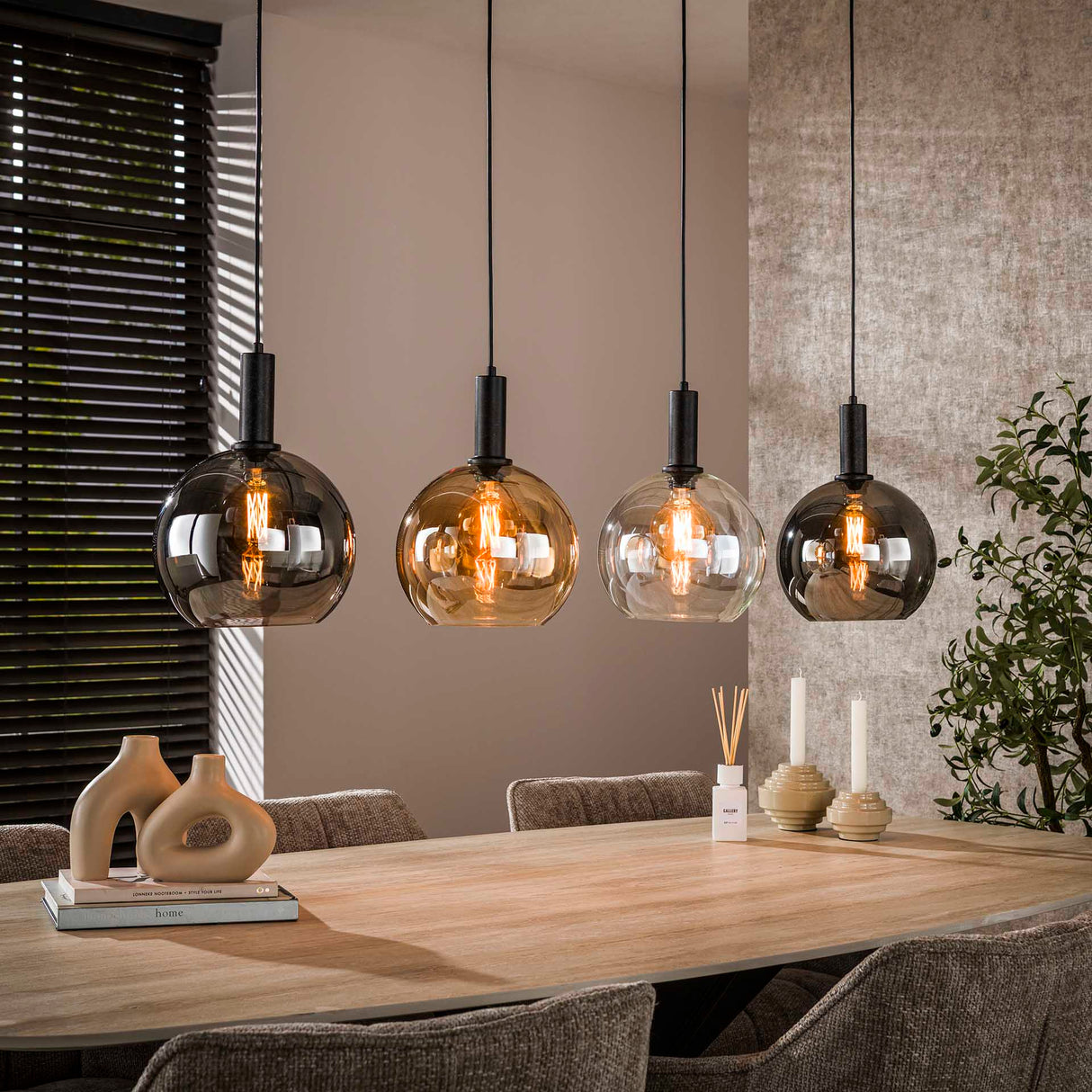 Hanglampen - Hanglamp 4 - lichts gekleurd glas zwart metaal Valeo 135 cm - Dimehouse