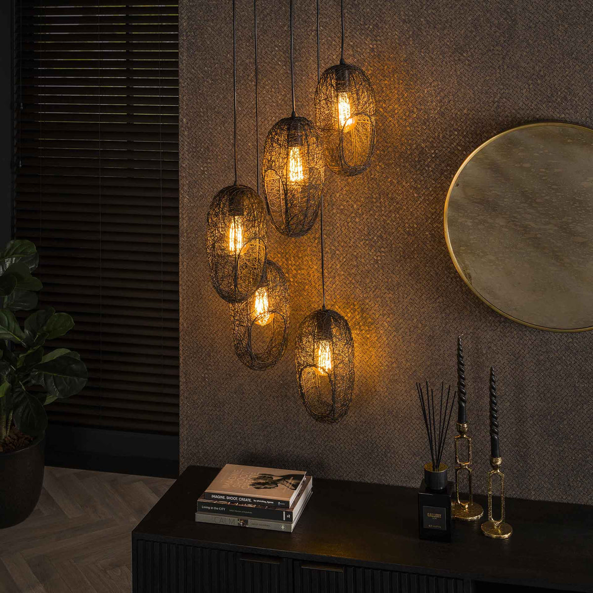Hanglampen - Hanglamp Debra 5 - lichts getrapt metaal zwart - Dimehouse