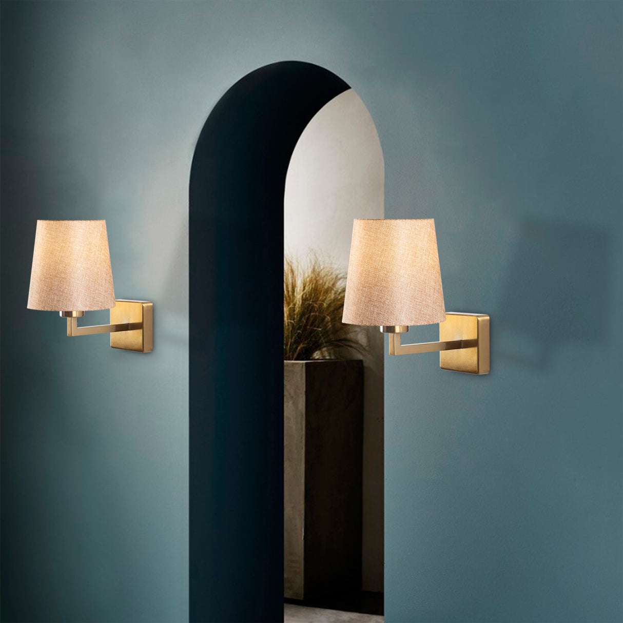 Lampada da parete in tessuto dorato Ashburn