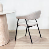 Meubelsets - Complete Meubelset: Lea Eettafel Sintered Stone Marmerlook Travertine - Eiken Frame + 4x Lisa Eetkamerstoelen Bouclé Beige - Dimehouse