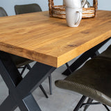 Eettafels - Industriële Eettafel Eikenhout X - poot Zwart Rover - Dimehouse