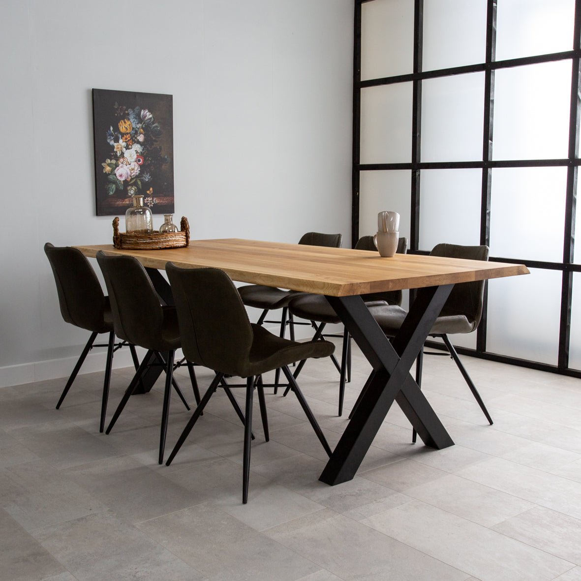 Eettafels - Eettafel Revi Eikenhout - Boomstamvorm - Zwarte X - poot - Dimehouse