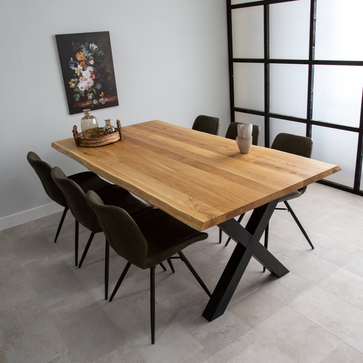 Eettafels - Eettafel Revi Eikenhout - Boomstamvorm - Zwarte X - poot - Dimehouse