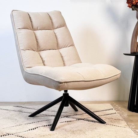 Poltrona scandinava girevole in tessuto bouclé beige, girevole a 360° Yuki